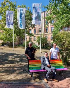 22_08_24_Regenbogenbank151205.jpg